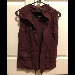 Maroon Boutique Utility Hooded Vest